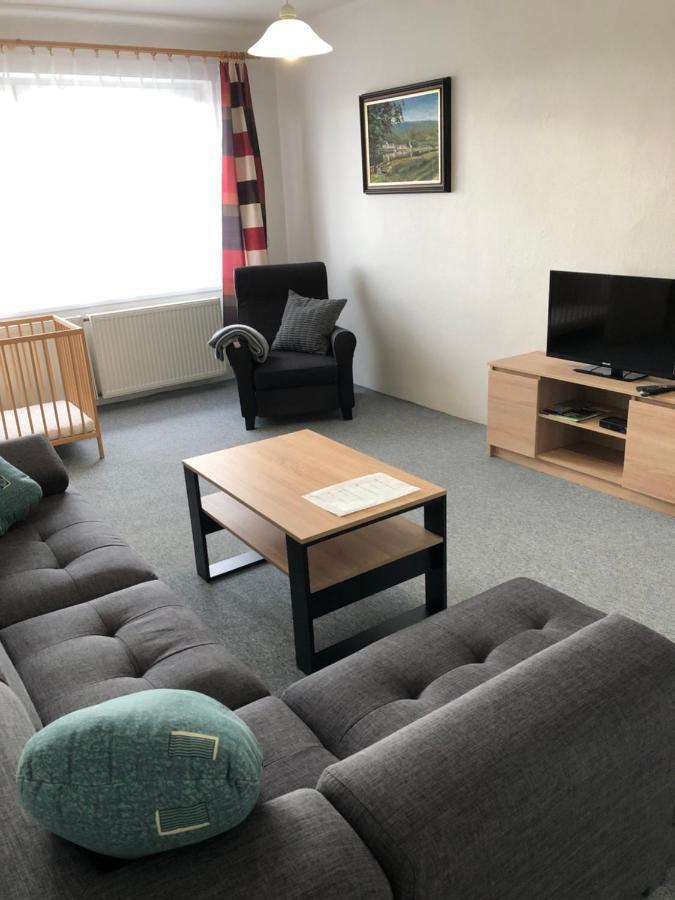 Apartman Orlik Nad Vltavou Esterno foto